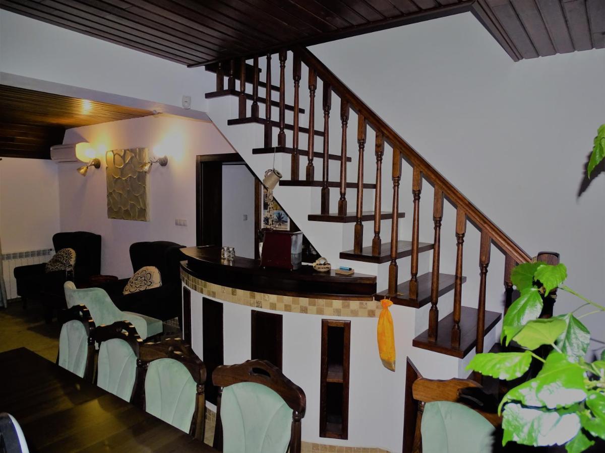 Ole Apartment - Get Your Energy For Free! Coffee And Tea On The House ティミショアラ エクステリア 写真