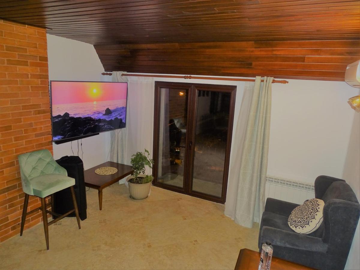 Ole Apartment - Get Your Energy For Free! Coffee And Tea On The House ティミショアラ エクステリア 写真